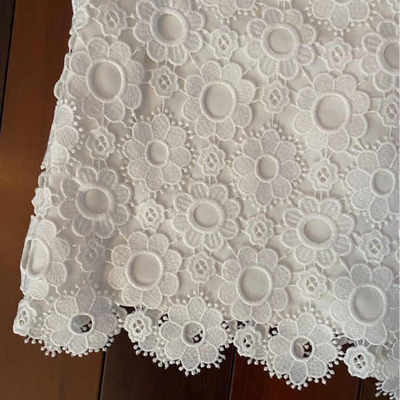 Monique Lhuillier Dress - Picture 12 of 13